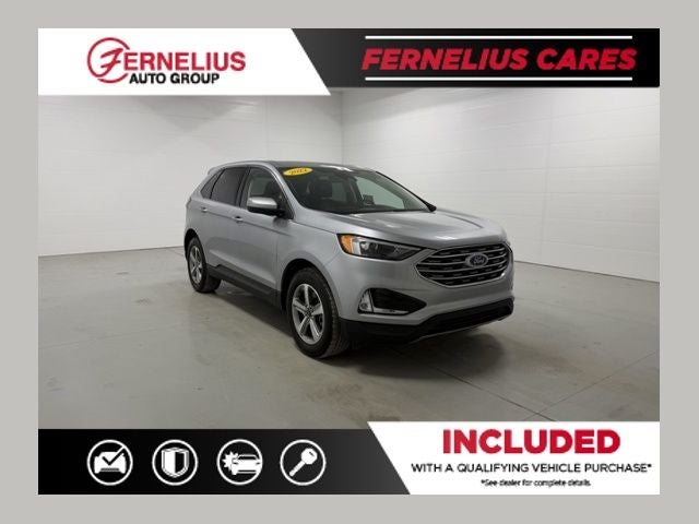 2022 Ford Edge SEL in Silver Metallic — front three-quarter view