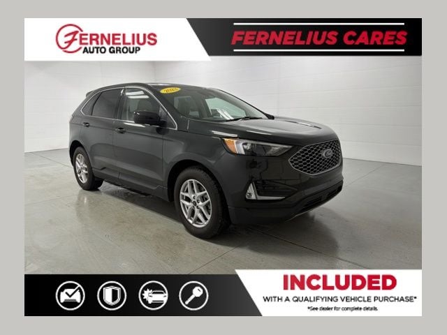2023 Ford Edge SEL in Green Metallic — front three-quarter view